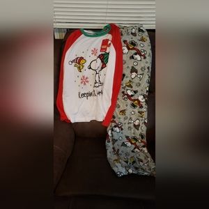 Peanuts Pajamas womens med nwt